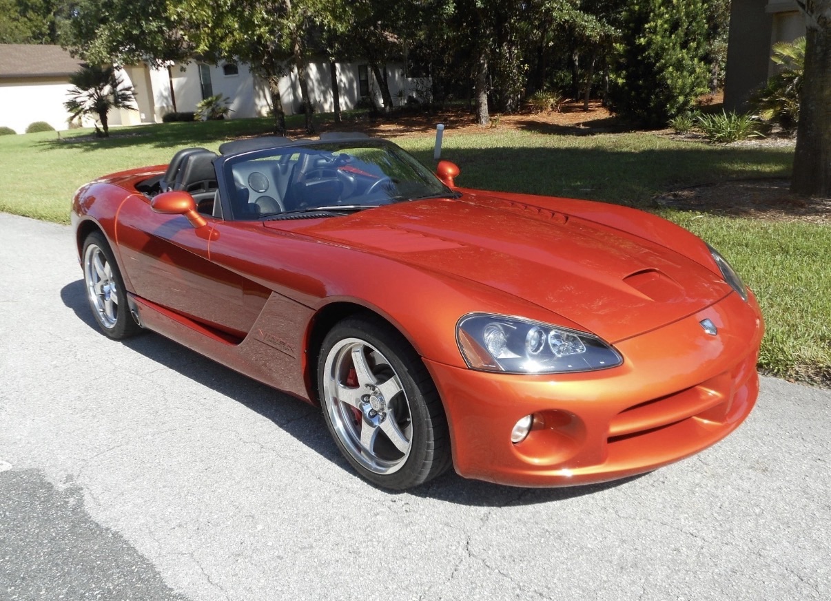2005 Dodge Viper SRT-10